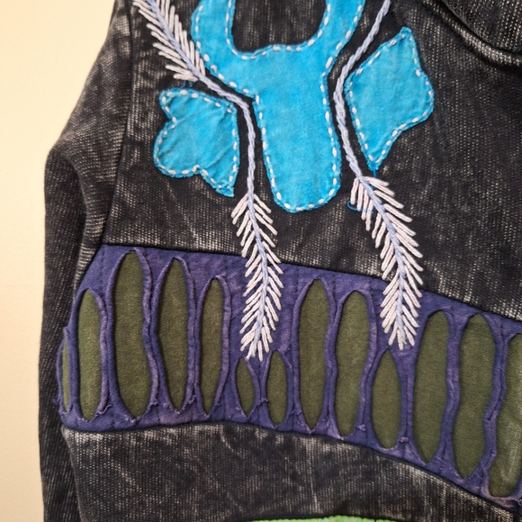 Rising International Hoody - Picture 4 of 6